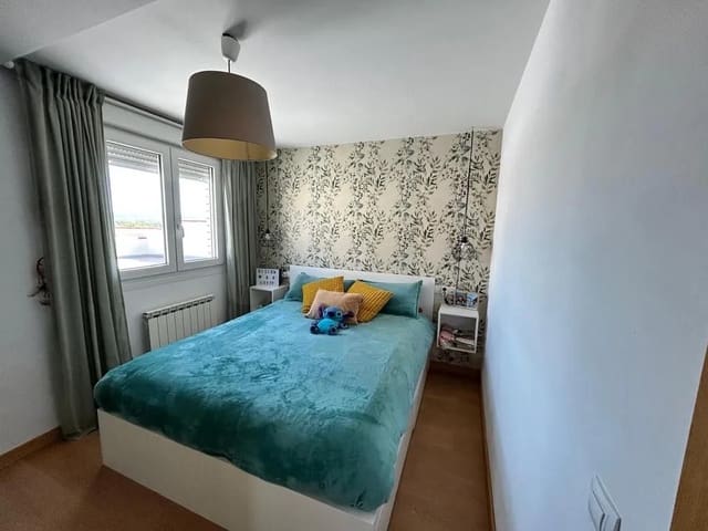 2 slaapkamer Appartement te koop in Villaquilambre met garage - € 140.000 (Ref: 10169354)