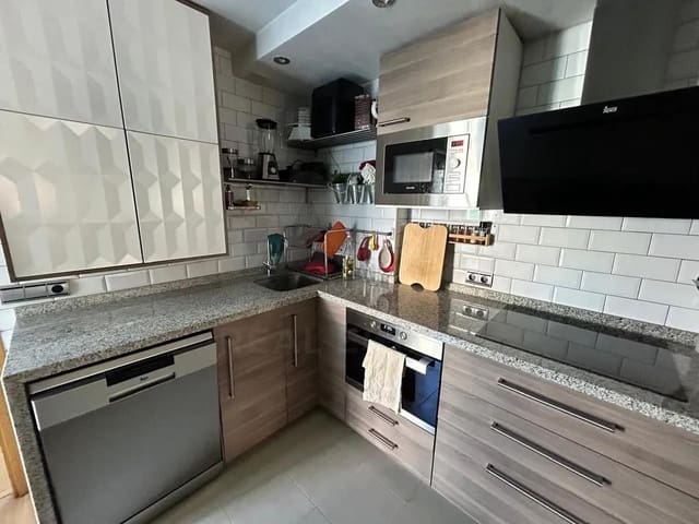 2 slaapkamer Appartement te koop in Villaquilambre met garage - € 140.000 (Ref: 10169354)