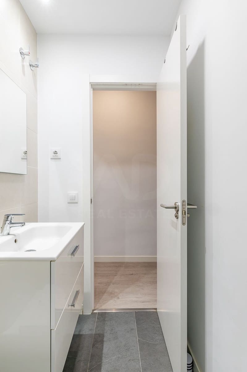 2 bedroom Apartment for sale in Madrid city - € 420,000 (Ref: 10169359)