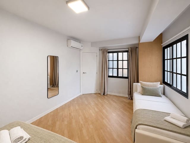 2 sypialnia Apartament na sprzedaż w Centro Historico, Miasto Málaga - 395 000 € (Ref: 10169360)