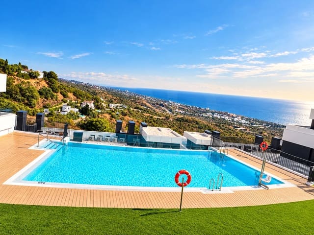 3 soveværelse Lejlighed til salg i Alto de los Monteros, Marbella med swimmingpool garage - € 1.295.000 (Ref: 10169362)