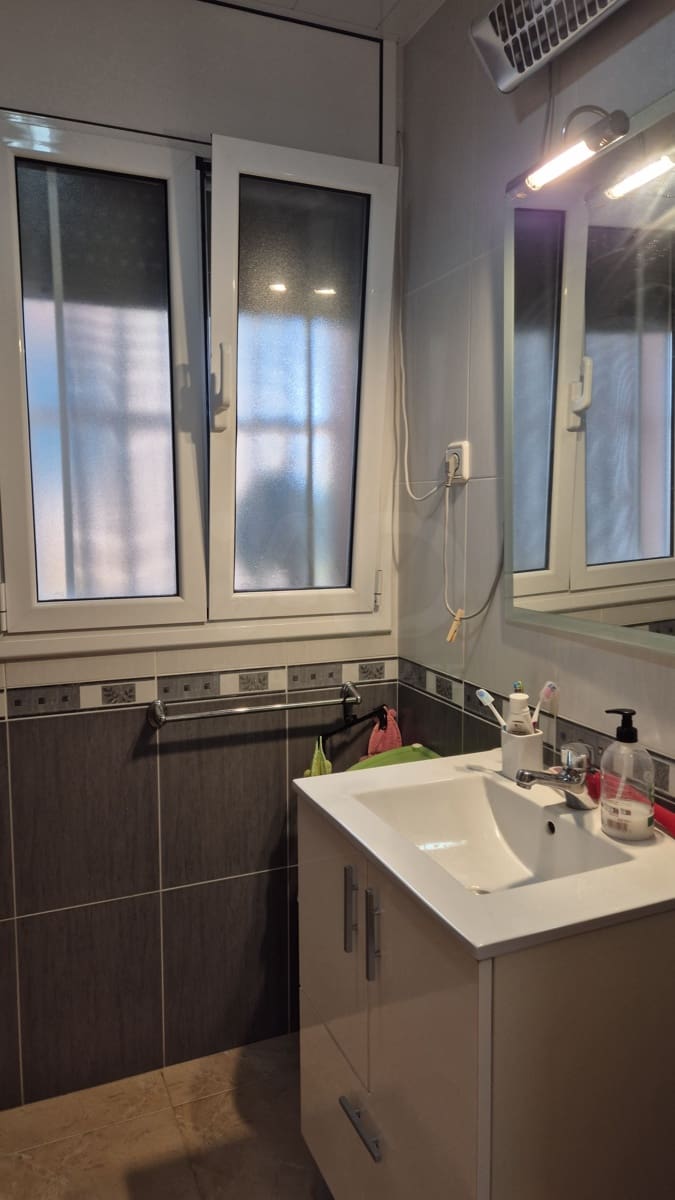 4 soverom Hus til salgs i Calafell med svømmebasseng garasje - € 369 000 (Ref: 10169366)