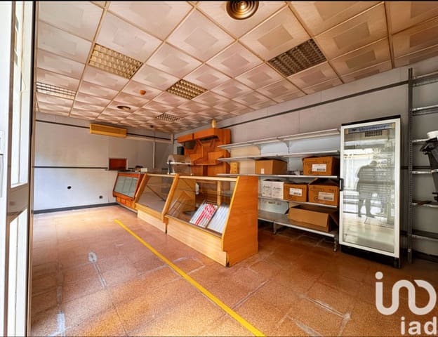 3 slaapkamer Commercieel te koop in Tarragona stad - € 35.000 (Ref: 10169370)