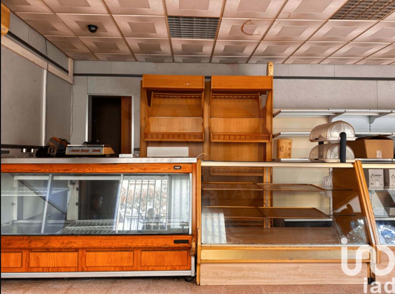 3 slaapkamer Commercieel te koop in Tarragona stad - € 35.000 (Ref: 10169370)
