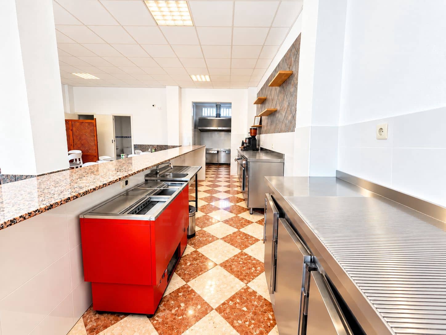2 soveværelse Erhverv til leje i Huelva by - € 1.000 (Ref: 10170469)