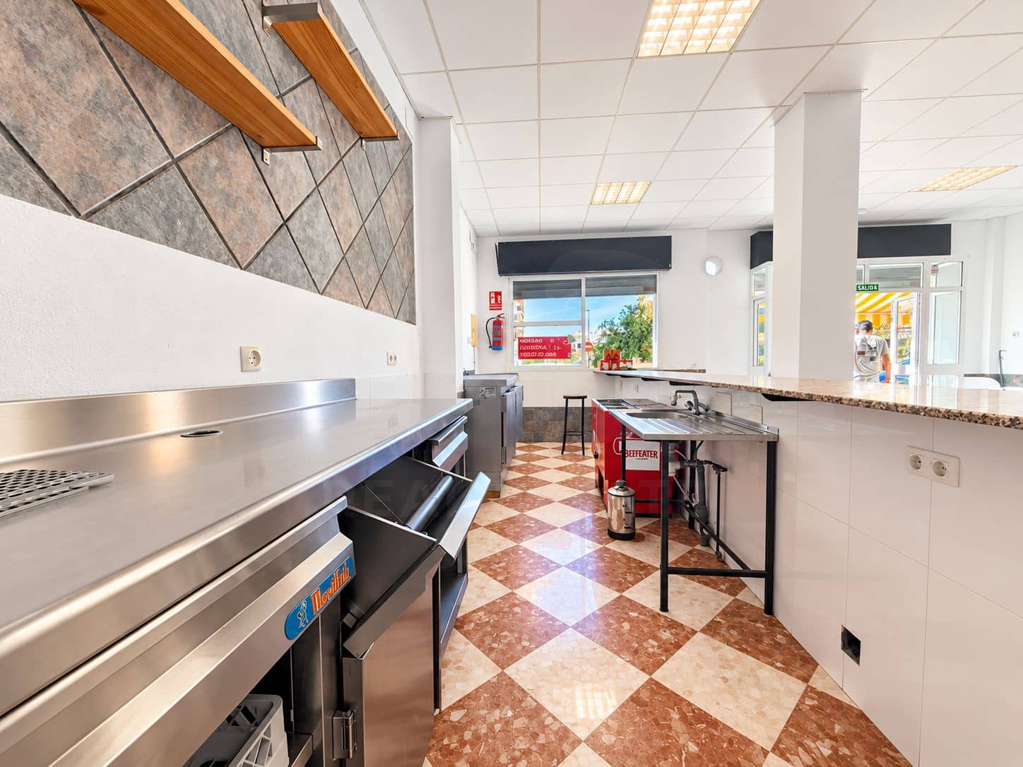 2 soveværelse Erhverv til leje i Huelva by - € 1.000 (Ref: 10170469)