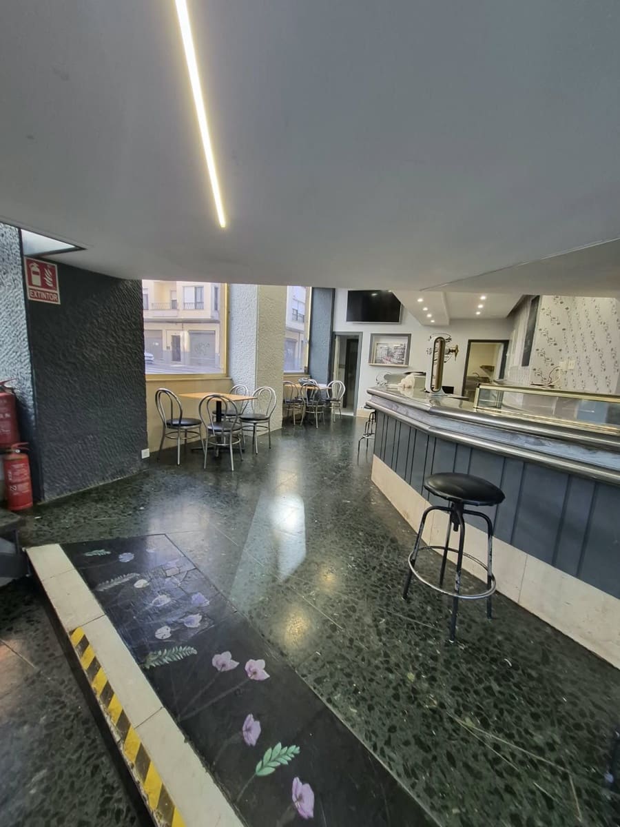 Erhverv til salg i Leon by - € 199.000 (Ref: 10171512)