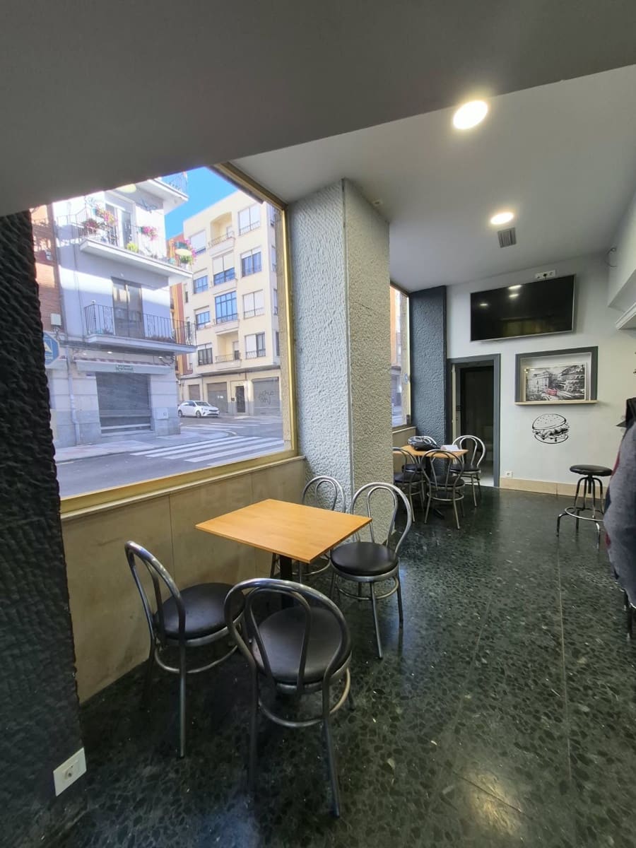 Erhverv til salg i Leon by - € 199.000 (Ref: 10171512)