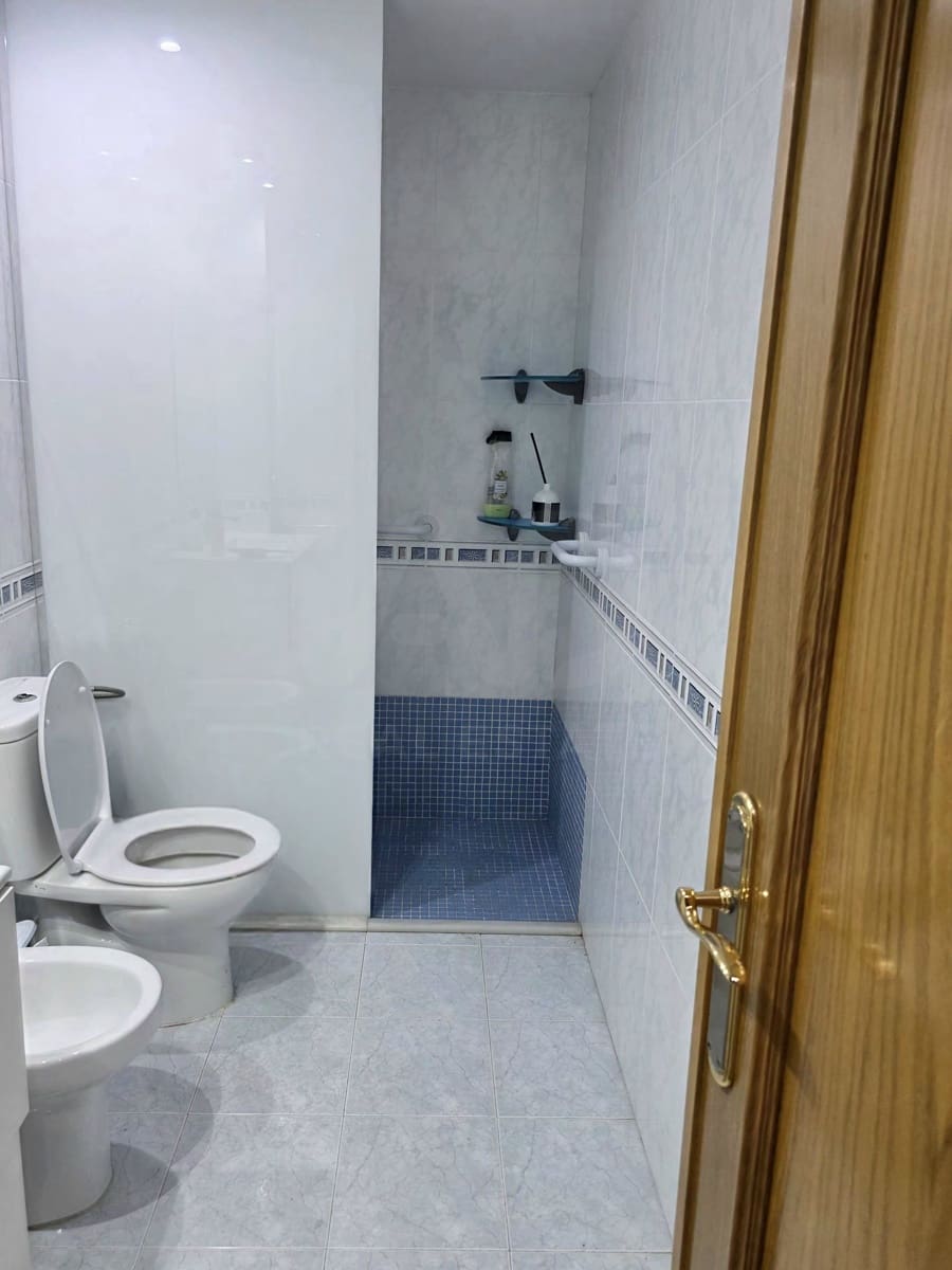 4 bedroom Semi-detached Villa for sale in Pinedo with garage - € 680,000 (Ref: 10172761)