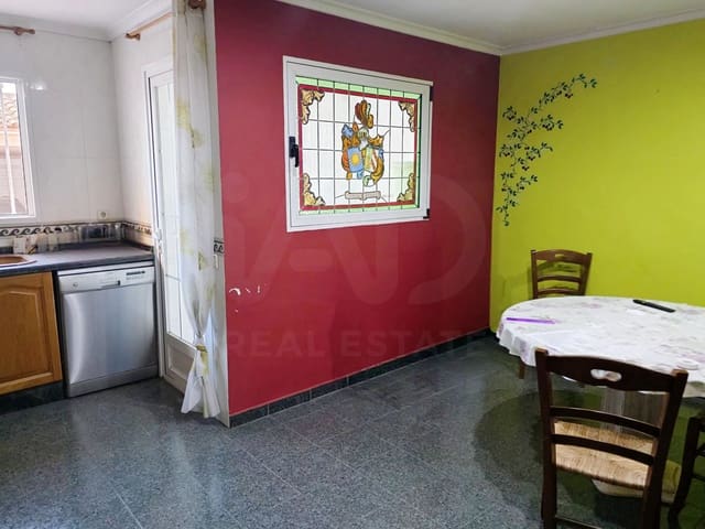4 soverom Kjedet enebolig til salgs i Pinedo, Valencia by med garasje - € 680 000 (Ref: 10172761)
