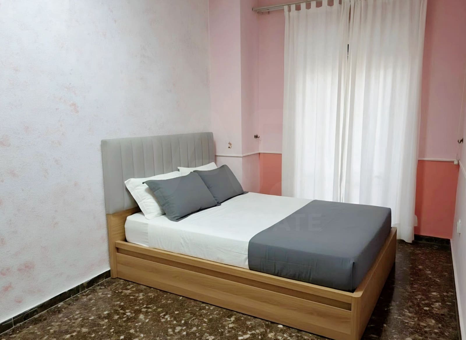 4 bedroom Semi-detached Villa for sale in Pinedo with garage - € 680,000 (Ref: 10172761)
