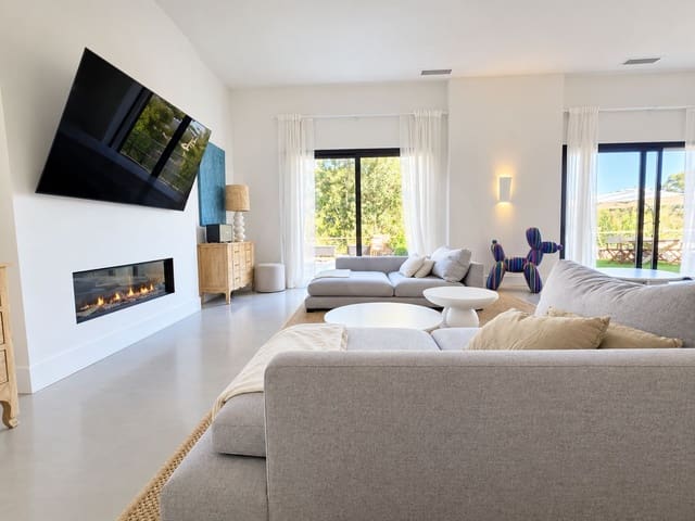 4 makuuhuone Huvila myytävänä paikassa La Mosca, Málaga kaupunki mukana uima-altaan - 1 150 000 € (Ref: 10172764)