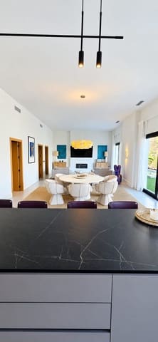 4 soveværelse Villa til salg i La Mosca, Málaga by med swimmingpool - € 1.150.000 (Ref: 10172764)