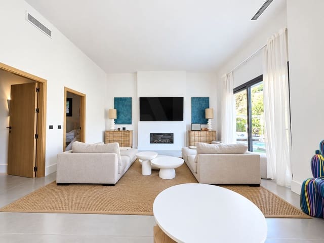 4 soveværelse Villa til salg i La Mosca, Málaga by med swimmingpool - € 1.150.000 (Ref: 10172764)