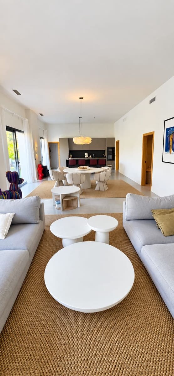 4 soveværelse Villa til salg i Malaga by med swimmingpool - € 1.150.000 (Ref: 10172764)