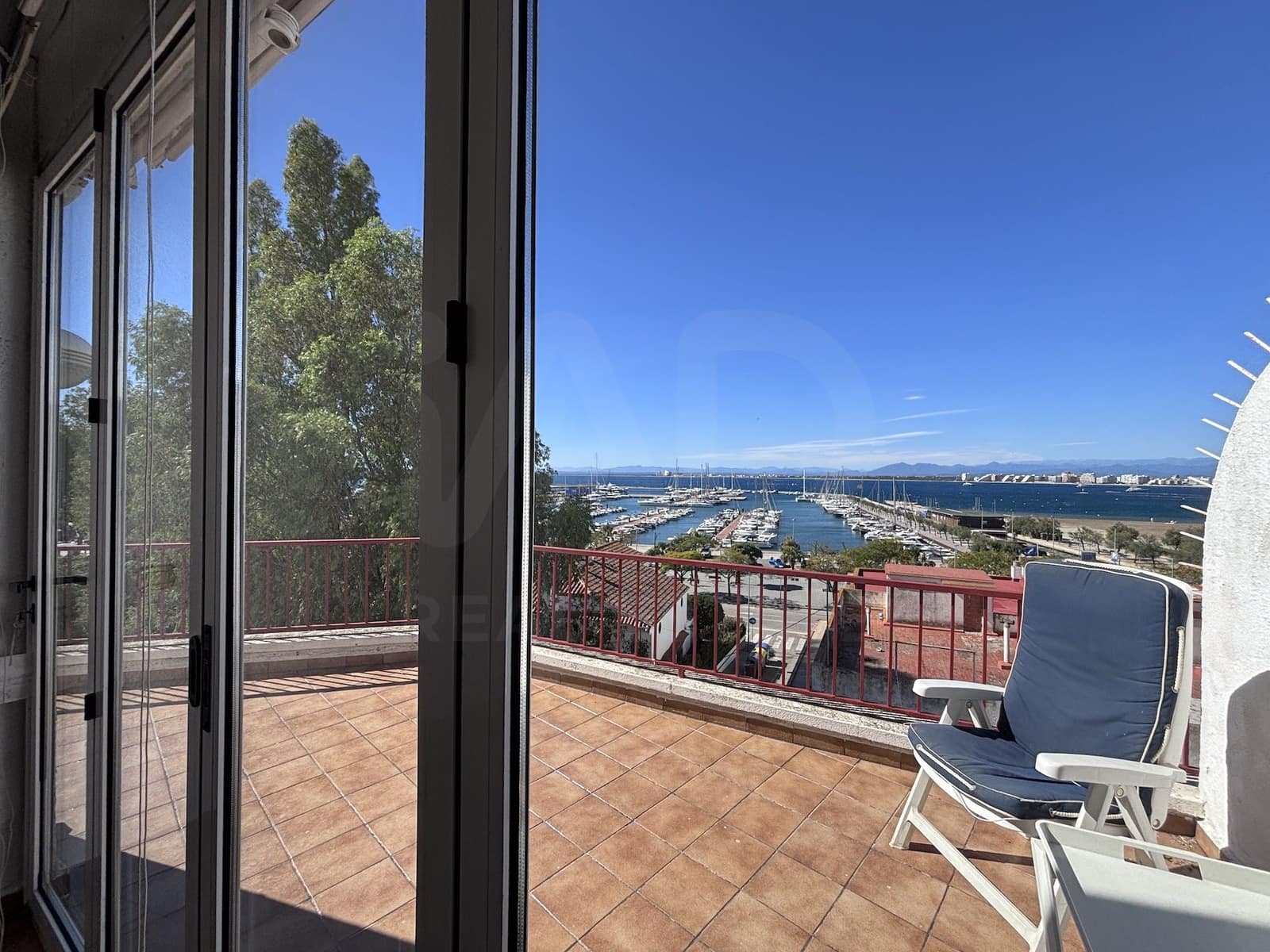 2 soverom Leilighet til salgs i Roses med garasje - € 349 000 (Ref: 10172765)