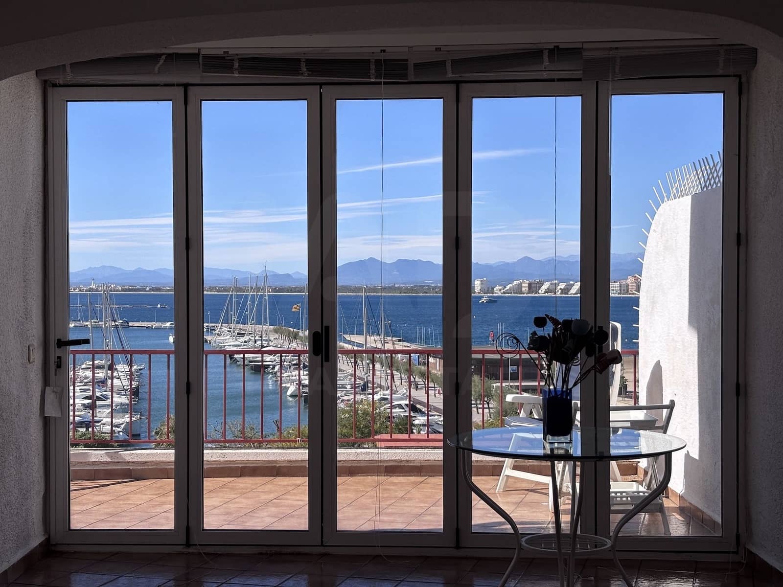 2 soverom Leilighet til salgs i Roses med garasje - € 349 000 (Ref: 10172765)