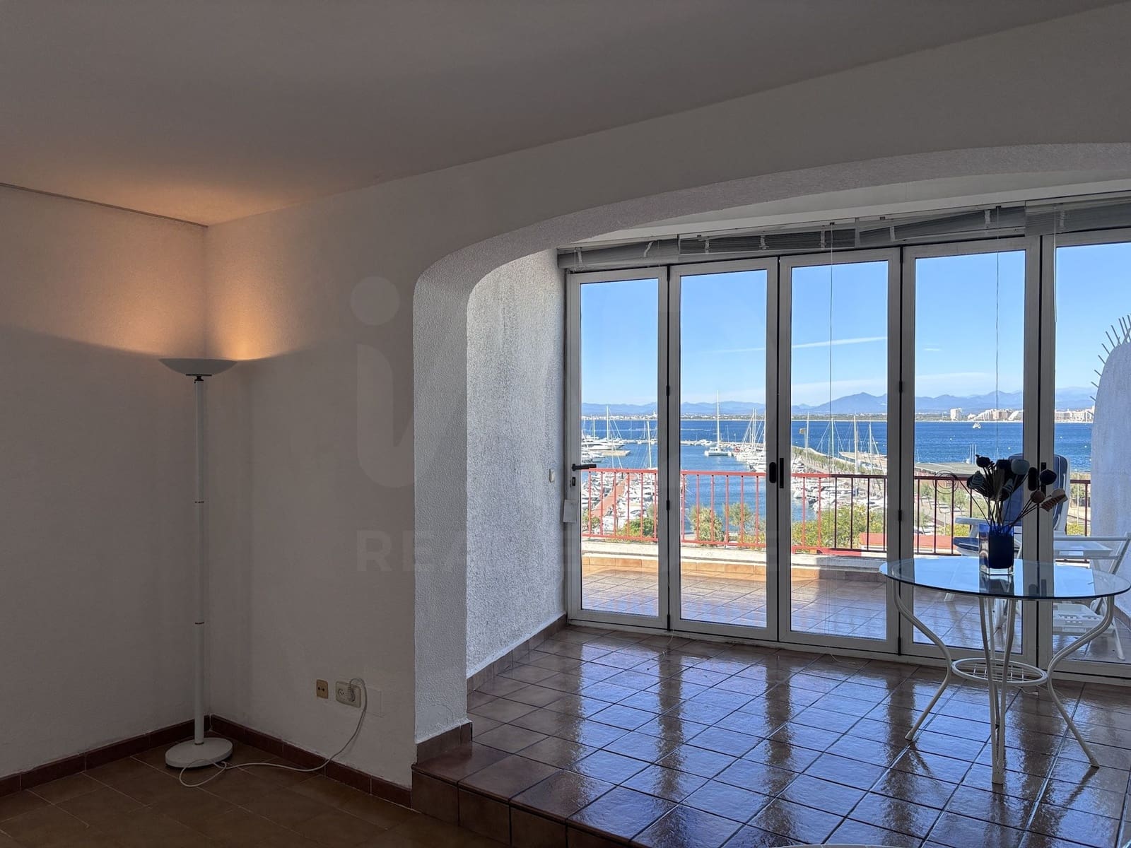 2 soverom Leilighet til salgs i Roses med garasje - € 349 000 (Ref: 10172765)