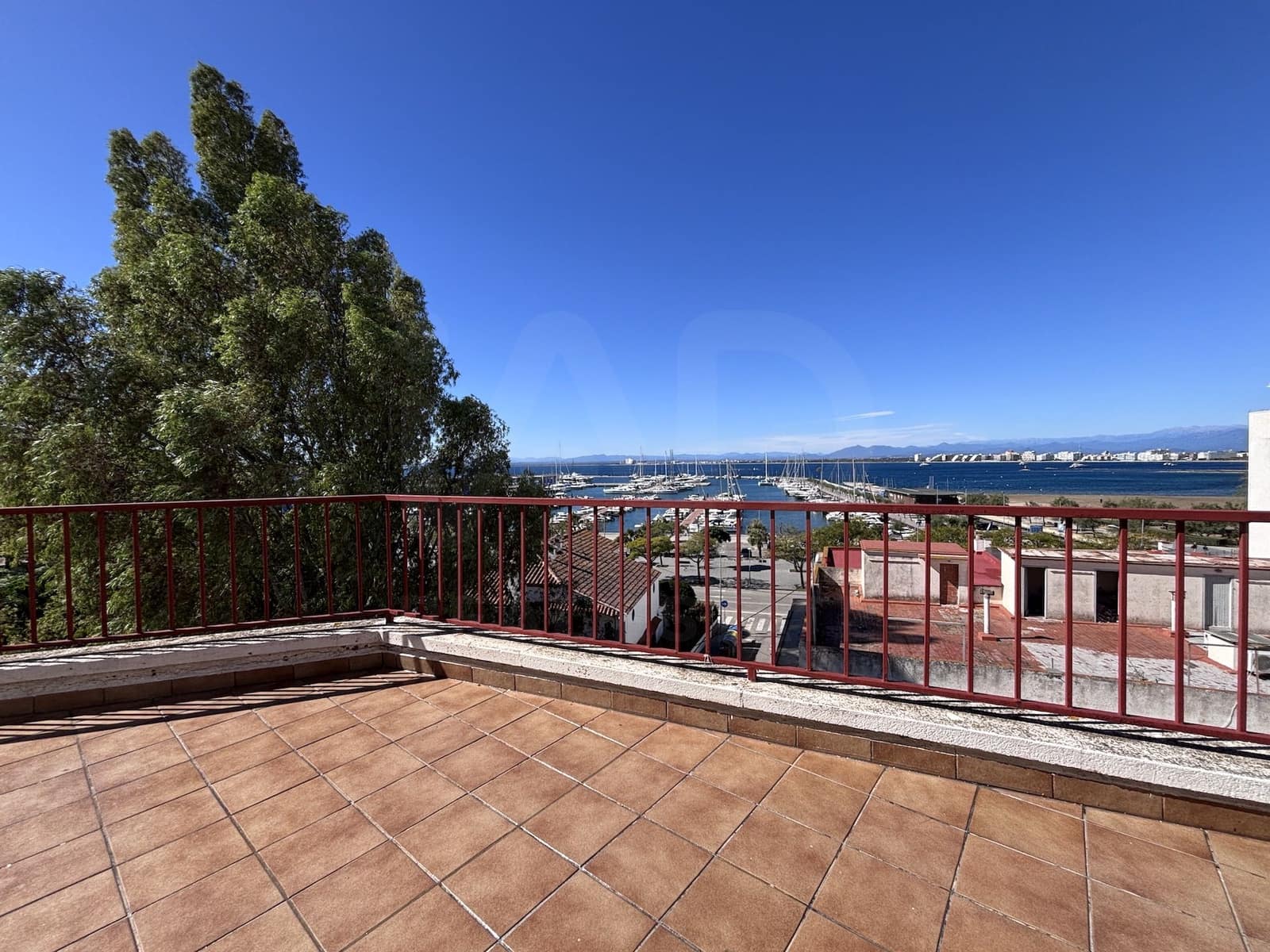 2 soverom Leilighet til salgs i Roses med garasje - € 349 000 (Ref: 10172765)