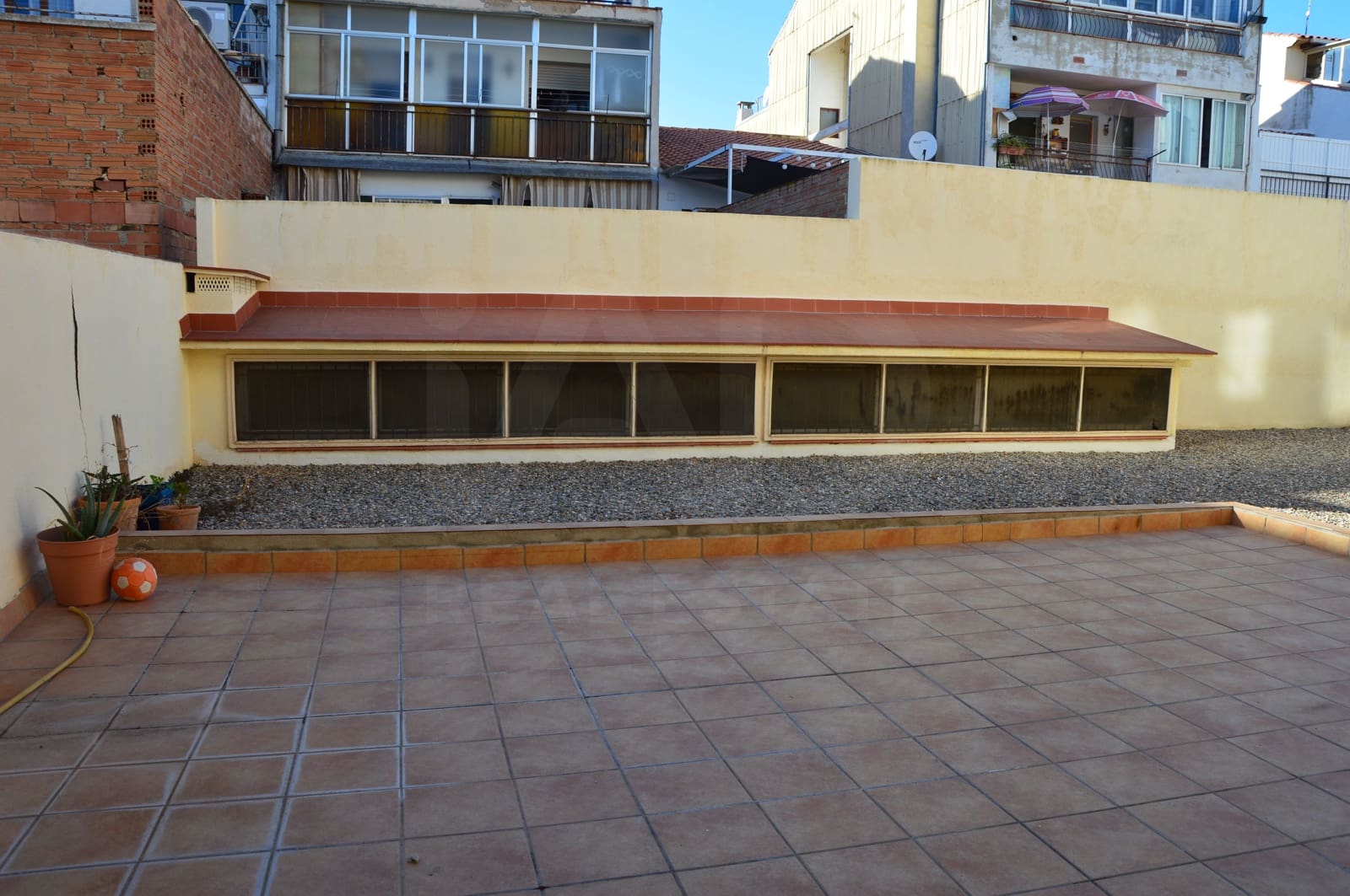 6 slaapkamer Appartement te huur in Tarragona stad met garage - € 1.000 (Ref: 10172768)