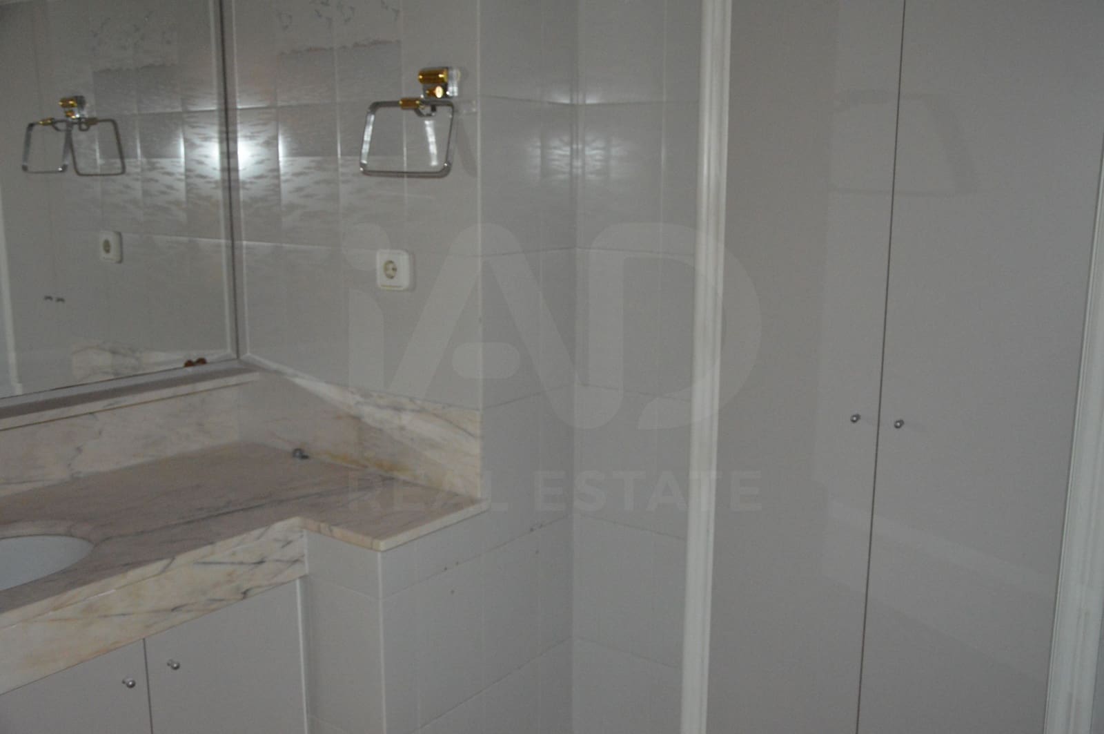 6 slaapkamer Appartement te huur in Tarragona stad met garage - € 1.000 (Ref: 10172768)