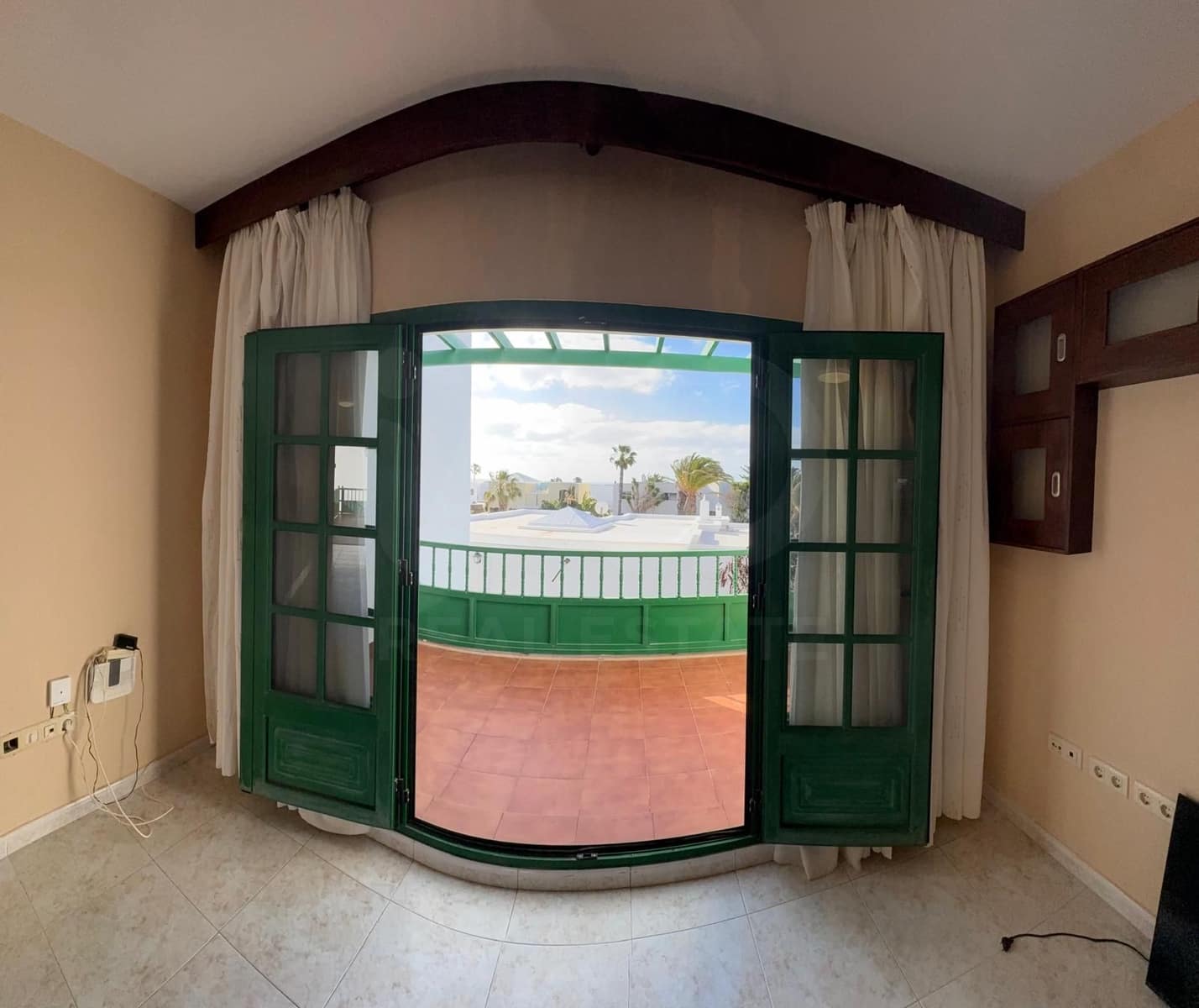 2 sypialnia Apartament na sprzedaż w Costa Teguise z basenem garażem - 295 000 € (Ref: 10172770)