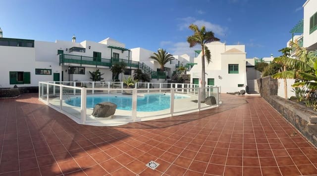 2 soverom Leilighet til salgs i Costa Teguise, Teguise med svømmebasseng garasje - € 295 000 (Ref: 10172770)