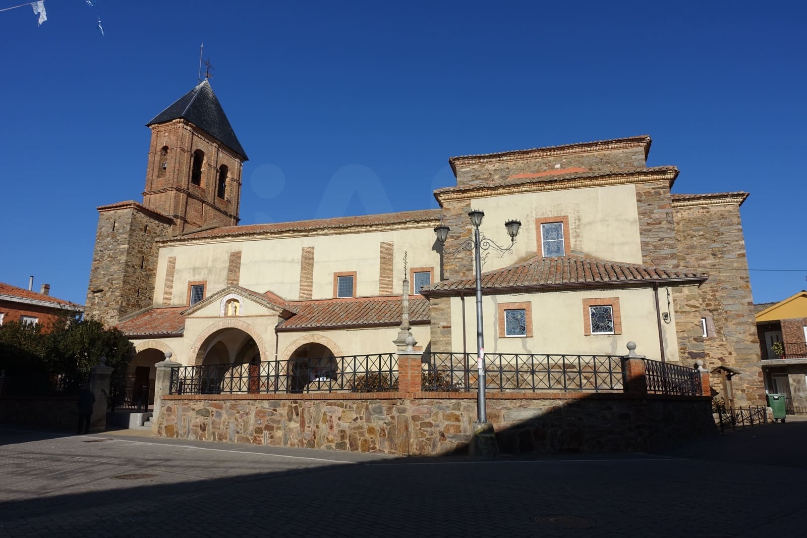 Hus til salgs i Villares de Orbigo - € 64 800 (Ref: 10173089)