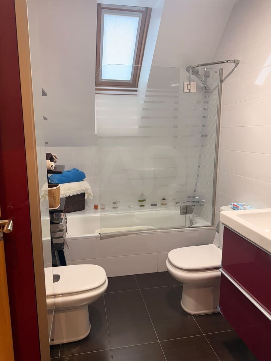 3 soverom Leilighet til salgs i Villaquilambre med garasje - € 245 000 (Ref: 10173091)