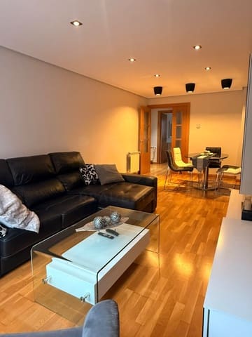 3 slaapkamer Appartement te koop in Villaquilambre met garage - € 245.000 (Ref: 10173091)