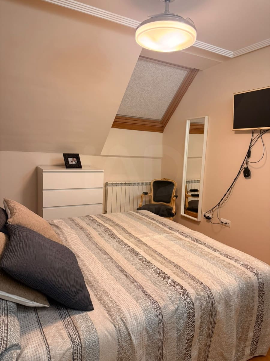 3 soverom Leilighet til salgs i Villaquilambre med garasje - € 245 000 (Ref: 10173091)