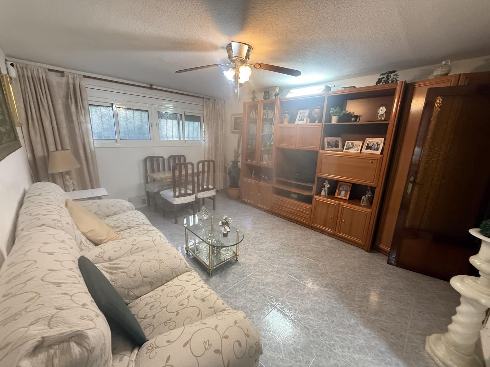 3 soverom Leilighet til salgs i L'Hospitalet de Llobregat - € 189 000 (Ref: 10173095)