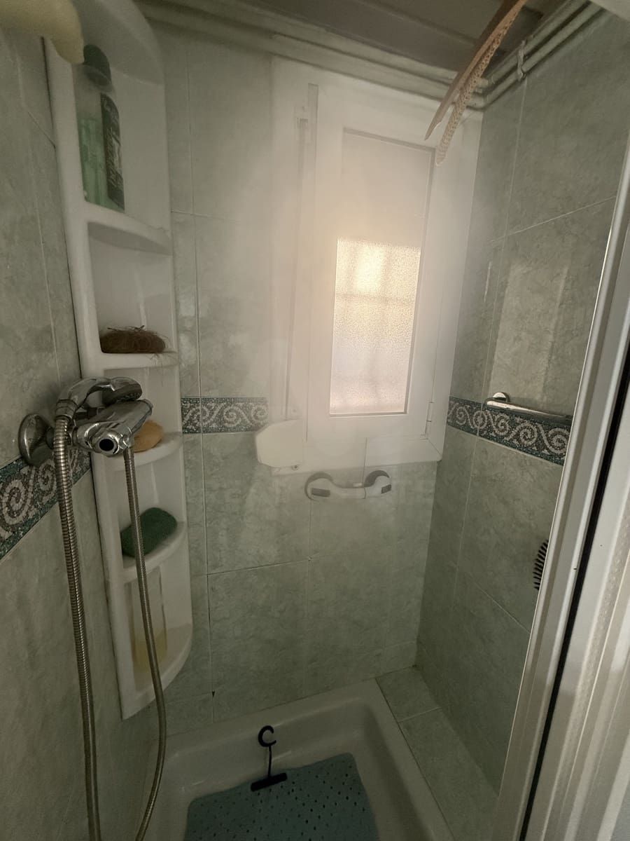 3 soverom Leilighet til salgs i L'Hospitalet de Llobregat - € 189 000 (Ref: 10173095)