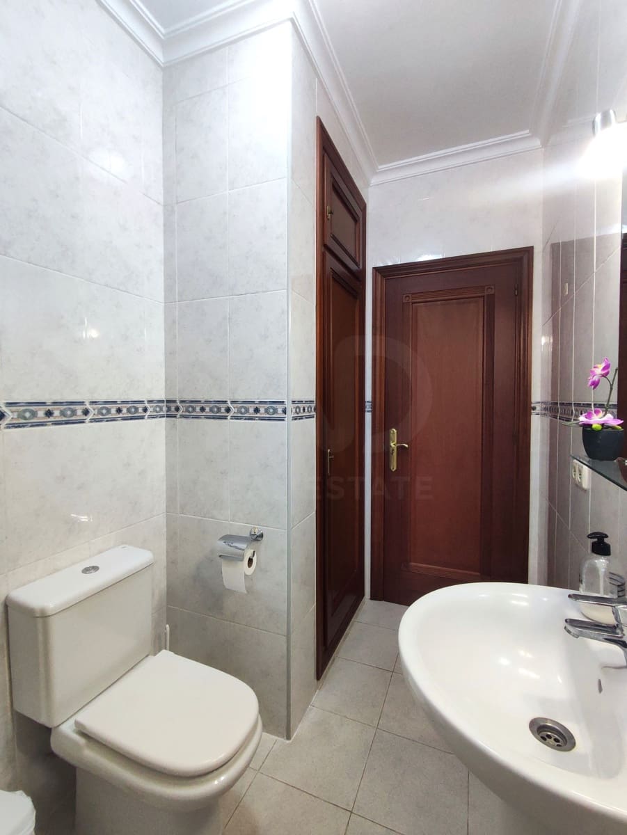 4 sypialnia Dom na sprzedaż w Marbella z basenem garażem - 1 570 000 € (Ref: 10173098)