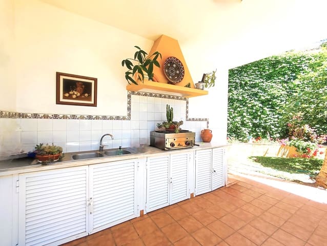 Casa de 4 habitaciones en Huerta del Prado - La Montua, Marbella en venta con piscina garaje - 1.570.000 € (Ref: 10173098)