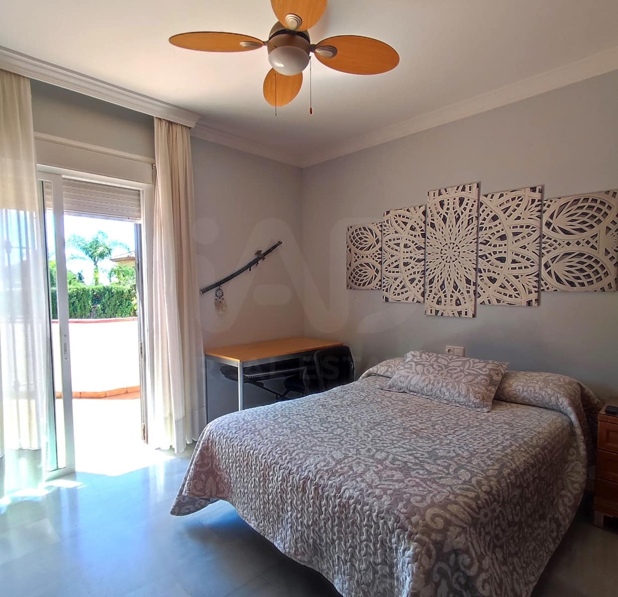 4 sypialnia Dom na sprzedaż w Marbella z basenem garażem - 1 570 000 € (Ref: 10173098)