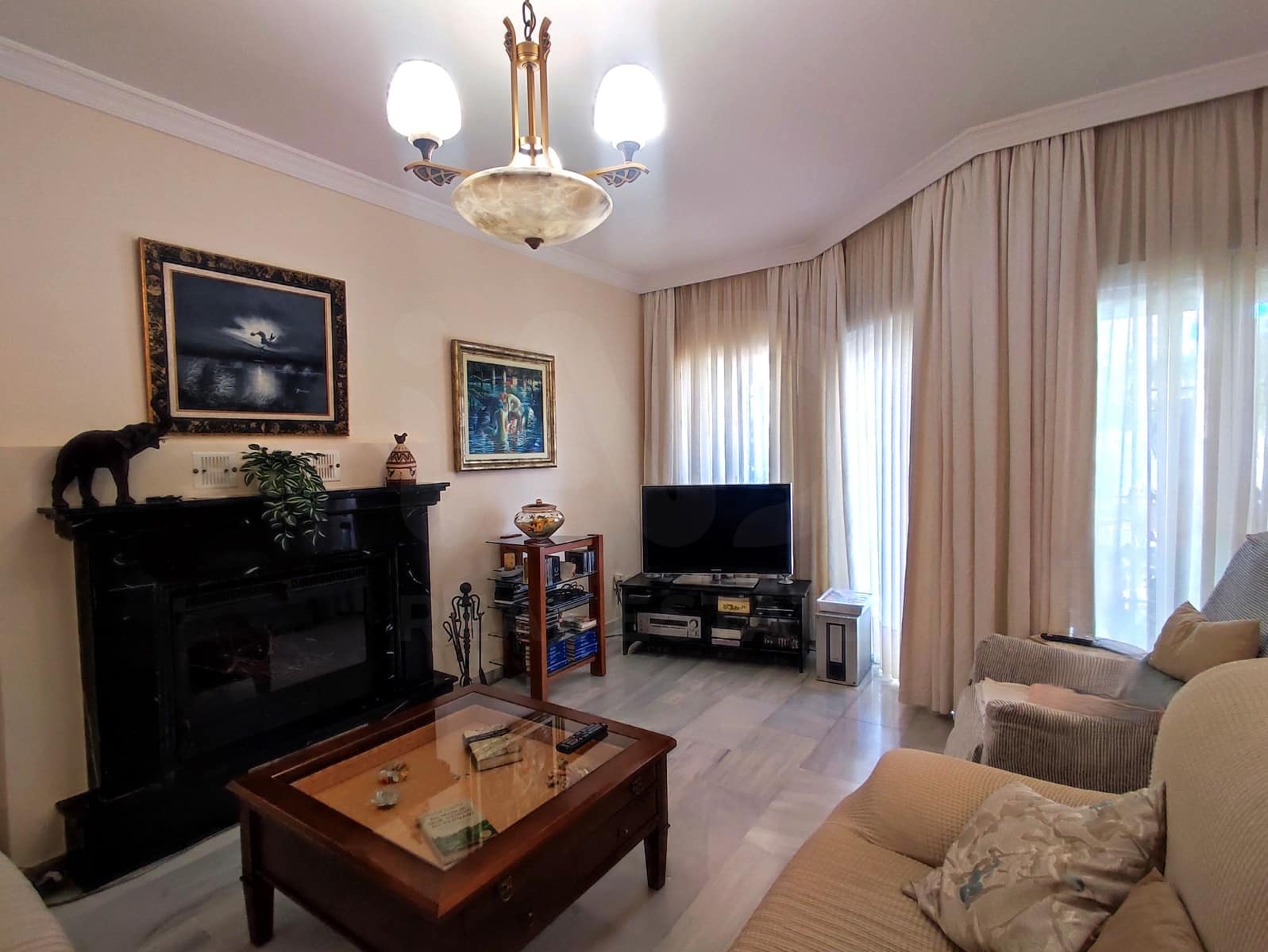 4 sypialnia Dom na sprzedaż w Marbella z basenem garażem - 1 570 000 € (Ref: 10173098)