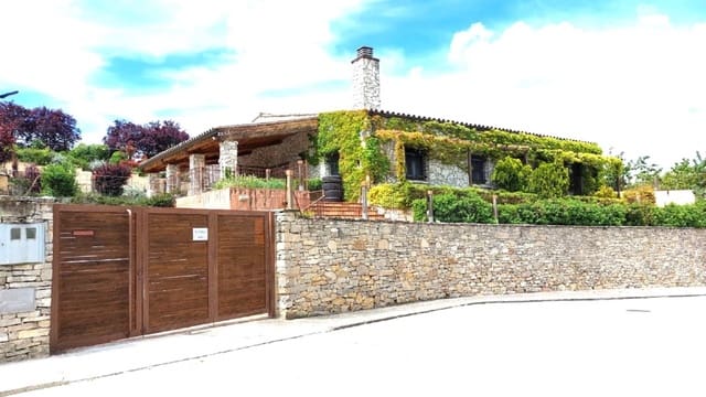 5 bedroom Townhouse for sale in Conesa with pool garage - € 385,000 (Ref: 10173100)