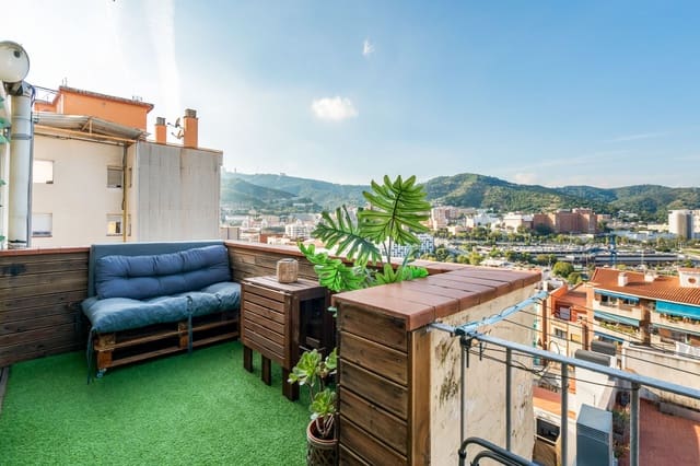 3 soverom Penthouse til salgs i La Teixonera, Barcelona by - € 295 000 (Ref: 10173104)