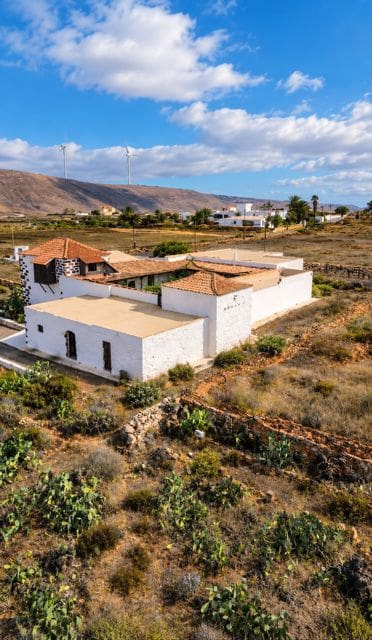 11 soverom Villa til salgs i Tetir - € 680 000 (Ref: 10173107)