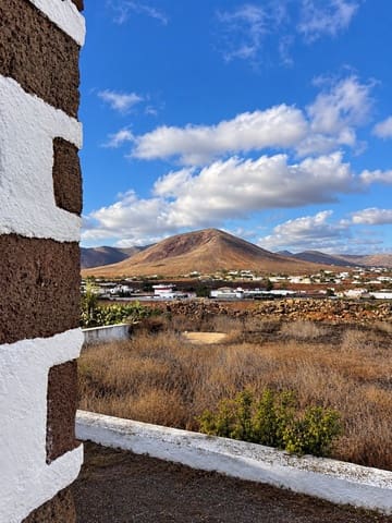11 soveværelse Villa til salg i Tetir, Puerto del Rosario - € 680.000 (Ref: 10173107)