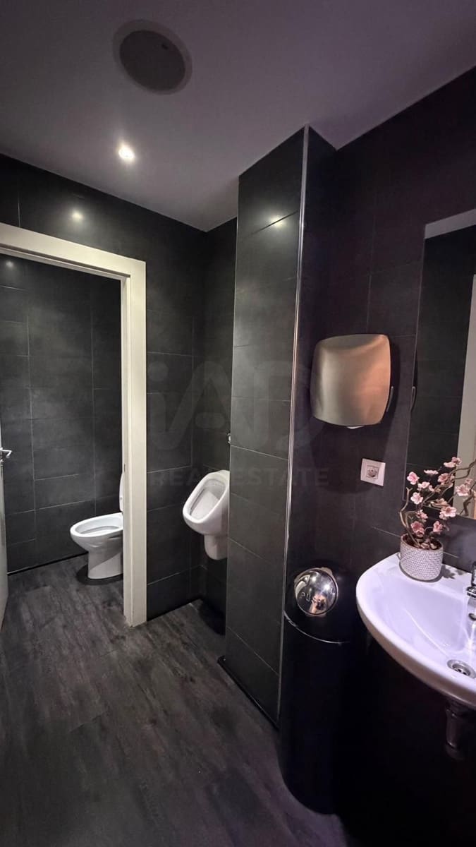 Komercyjne do wynajęcia w Palma de Mallorca z garażem - 2 450 € (Ref: 10173108)