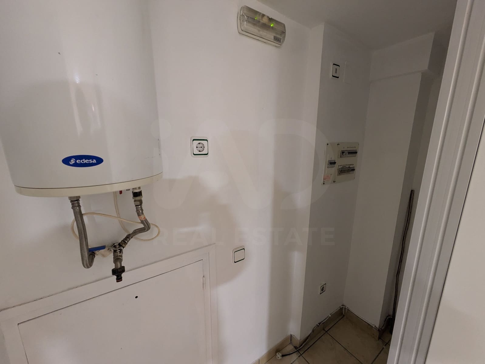 Kommersiell til salgs i Manresa - € 115 000 (Ref: 10173110)