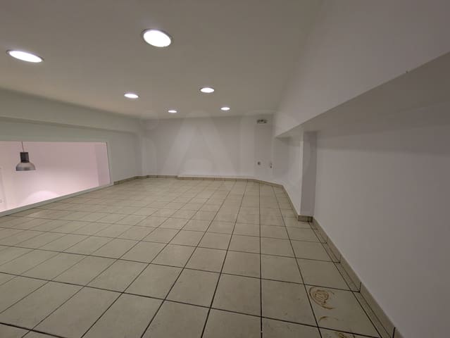Commercieel te koop in Manresa - € 115.000 (Ref: 10173110)