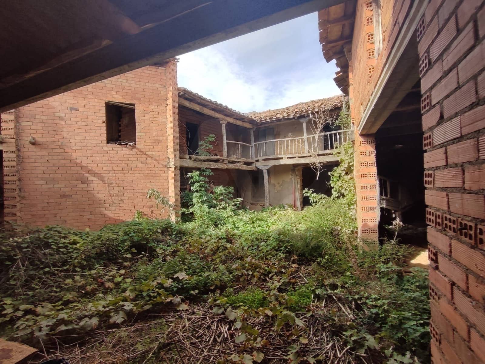 Finca/Country House for sale in Valderrey - € 14,900 (Ref: 10173111)
