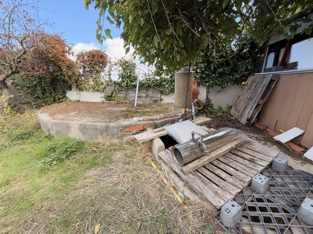 Finca/Landehus til salg i Castellanos de Moriscos - € 36.000 (Ref: 10173113)