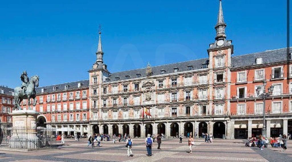 1 soveværelse Lejlighed til salg i Madrid by - € 445.000 (Ref: 10174274)