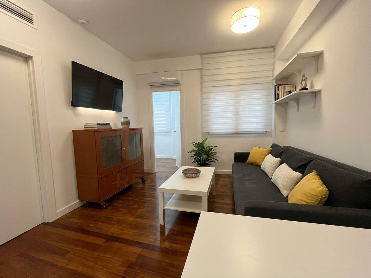 1 soveværelse Lejlighed til salg i Madrid by - € 445.000 (Ref: 10174274)