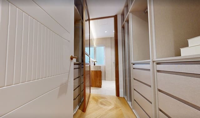 4 soveværelse Lejlighed til salg i Rios Rosas, Madrid by - € 2.295.000 (Ref: 10174275)