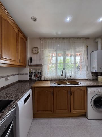 3 soverom Hus til salgs i Sant Vicenç de Montalt med garasje - € 695 000 (Ref: 10174329)